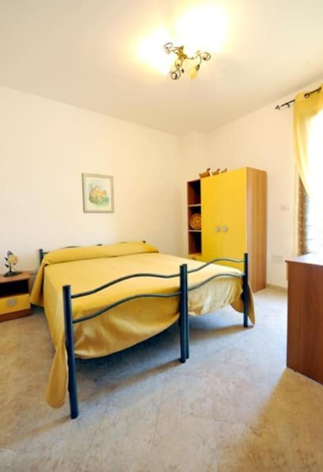 Casa Vacanze La Casa Di Katia Castro  Екстериор снимка
